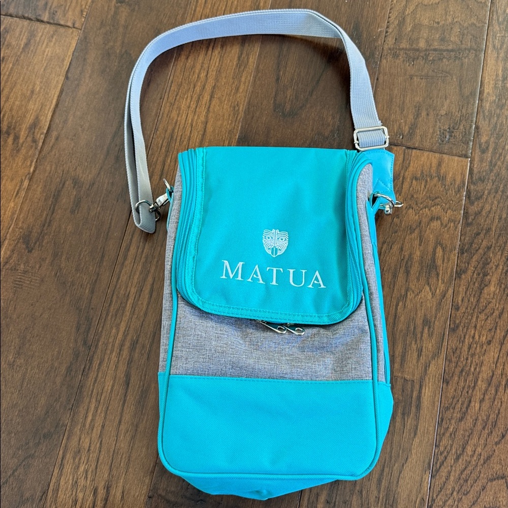 Insulated Wine Cooler Bag - NWOT Holds 2 750ml bottles of wine